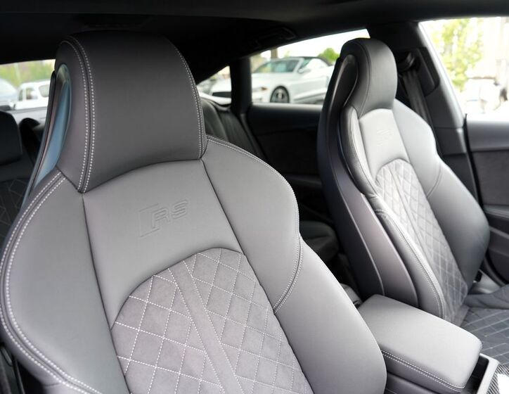 Audi RS5 32