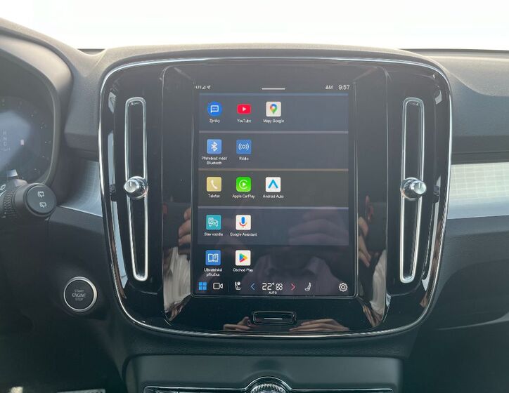 Volvo XC40 12