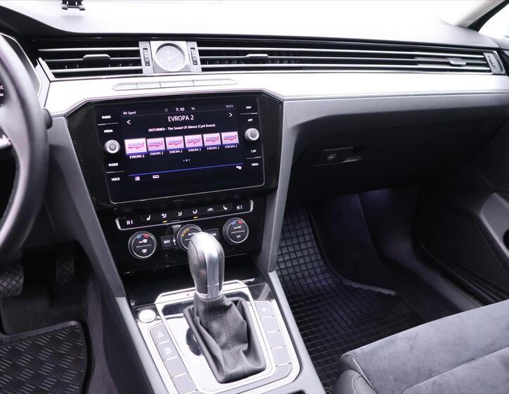 Volkswagen Passat 22