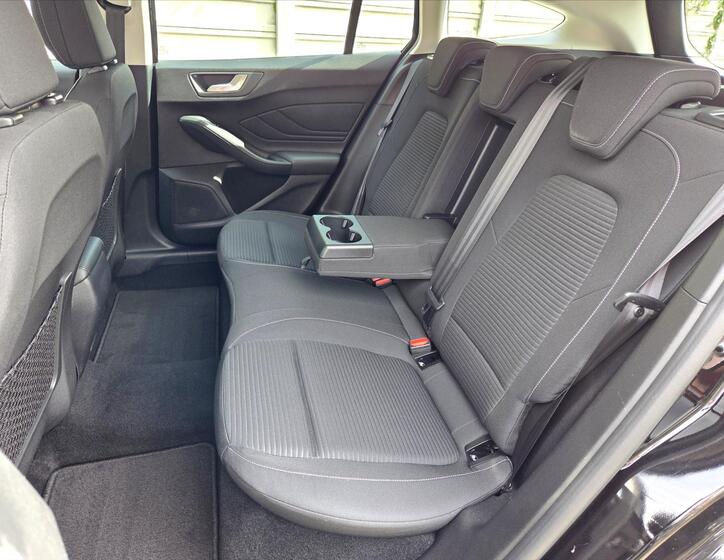 Ford Focus 10