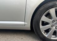 Toyota Avensis 28