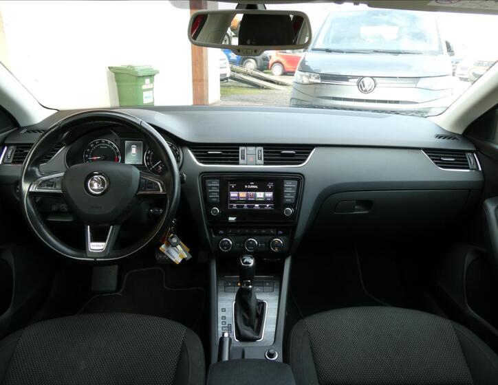 Škoda Octavia 23