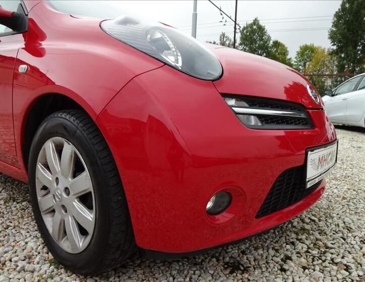 Nissan Micra 11