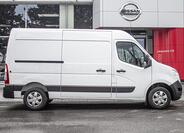 Nissan NV400 4