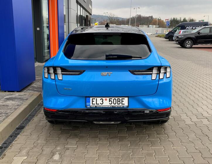 Ford Mustang Mach-E 6