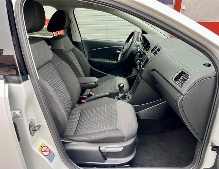 Volkswagen Polo 19