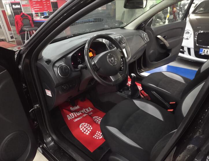 Dacia Sandero 13