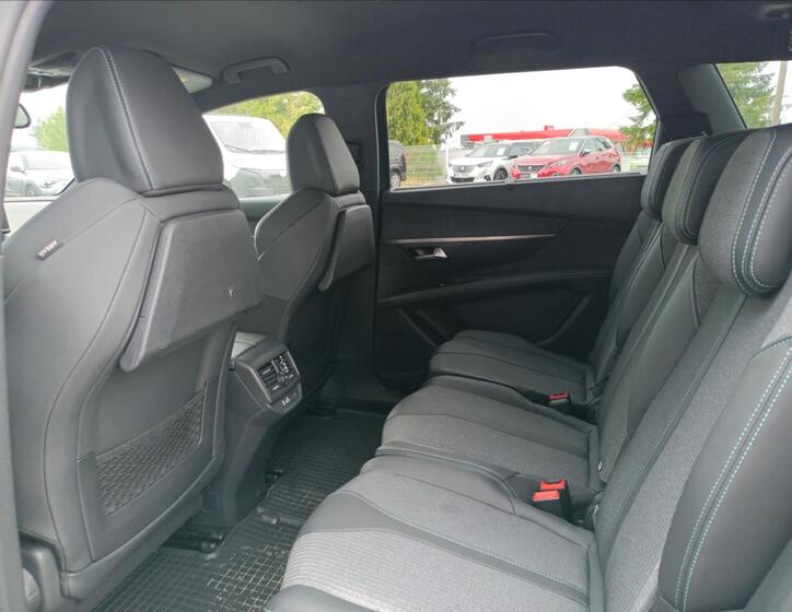 Peugeot 5008 14
