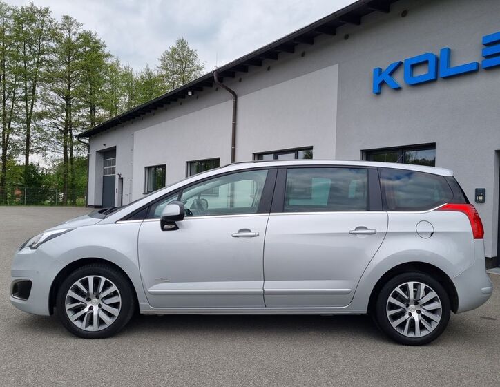 Peugeot 5008 2