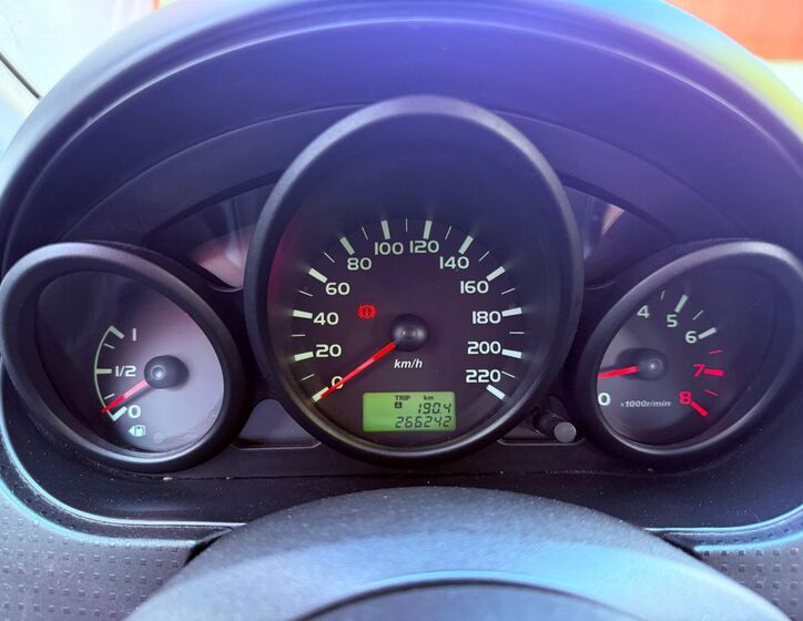 Mitsubishi Colt 7