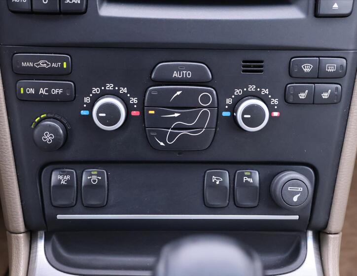 Volvo XC90 22