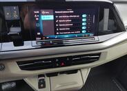 Volkswagen Multivan 11