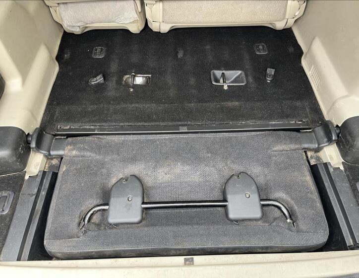 Mitsubishi Pajero 23