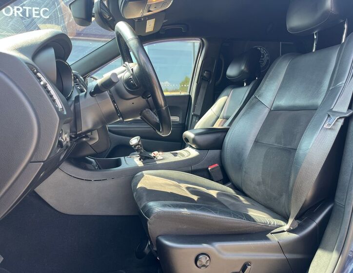 Dodge Durango 6