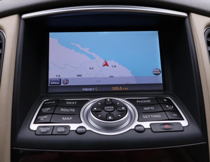 Infiniti EX35 26