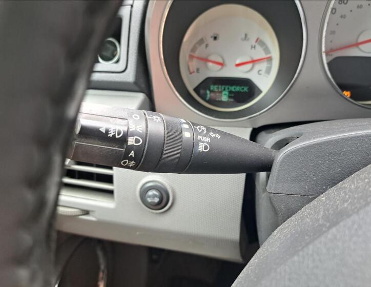 Dodge Avenger 29
