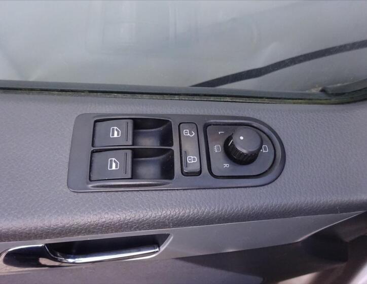 Volkswagen Multivan 21