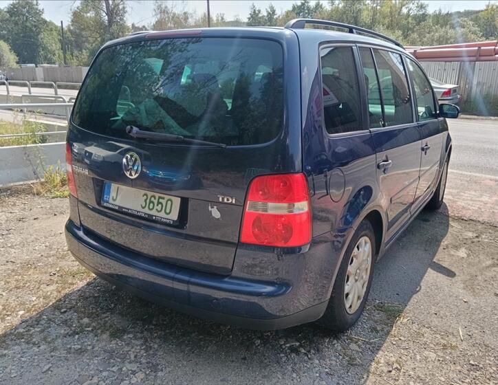 Volkswagen Touran 12