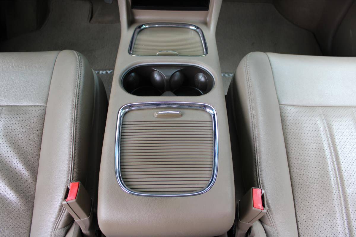 Chrysler Town & Country