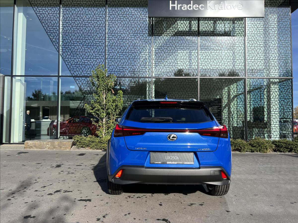 Lexus UX 250h