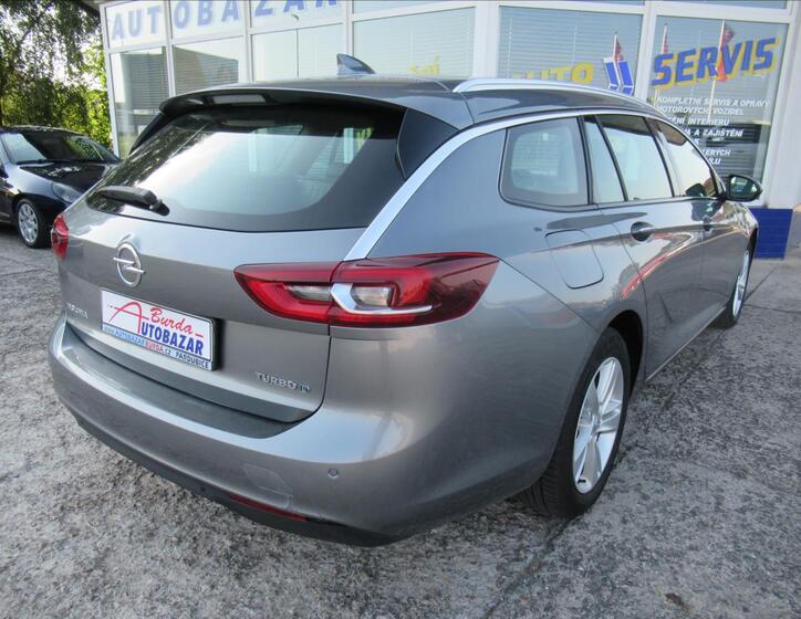 Opel Insignia 5