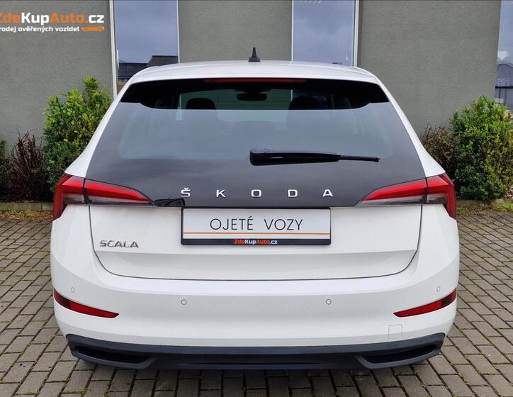 Škoda Scala 9