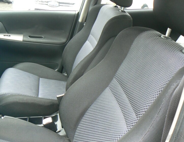 Toyota Corolla Verso 8