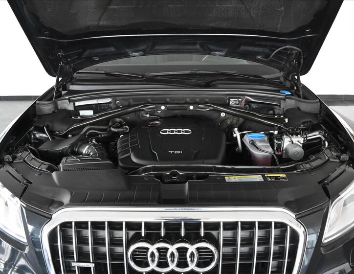 Audi Q5 5