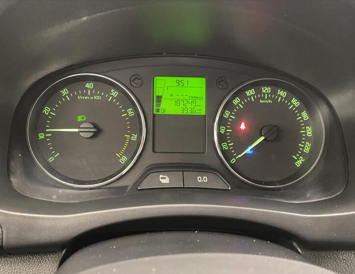 Škoda Roomster 12