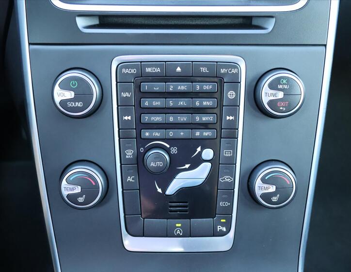 Volvo V60 27