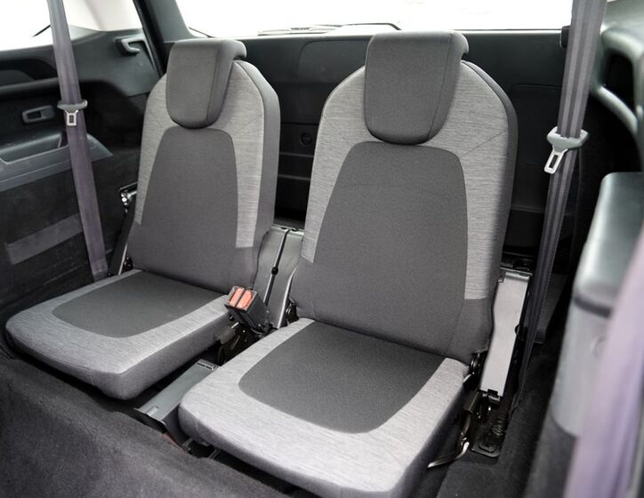 Citroën Grand C4 Picasso 33