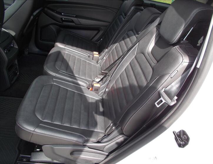 Ford Galaxy 19