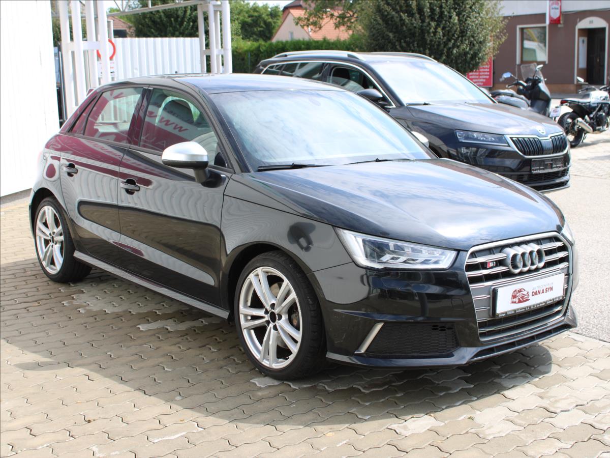 Audi S1