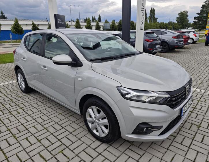Dacia Sandero 8