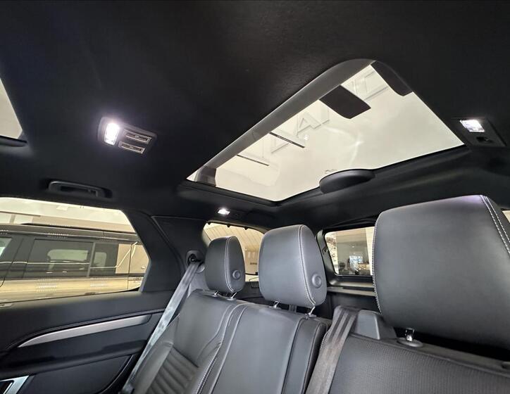Land Rover Discovery 19