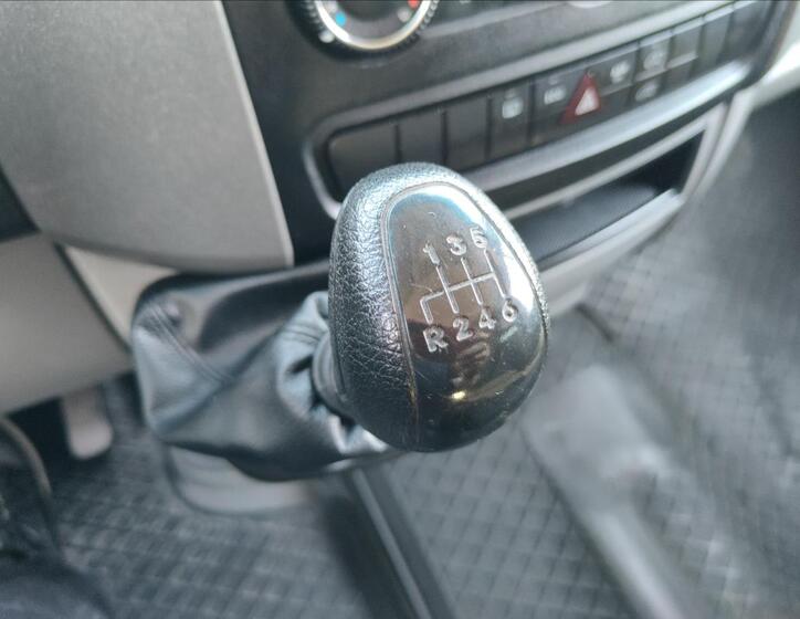 Mercedes-Benz Sprinter 26
