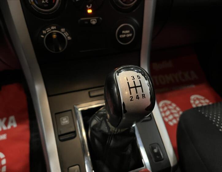 Suzuki Grand Vitara 24