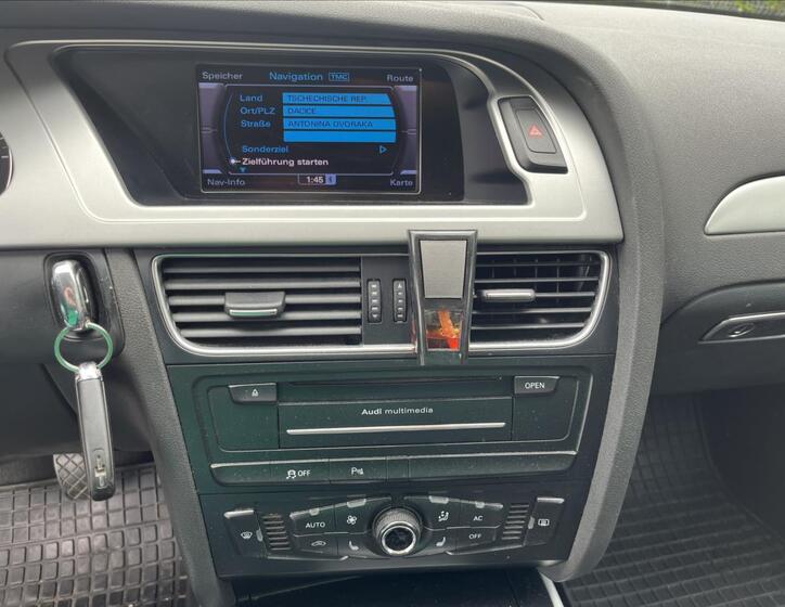 Audi A4 16