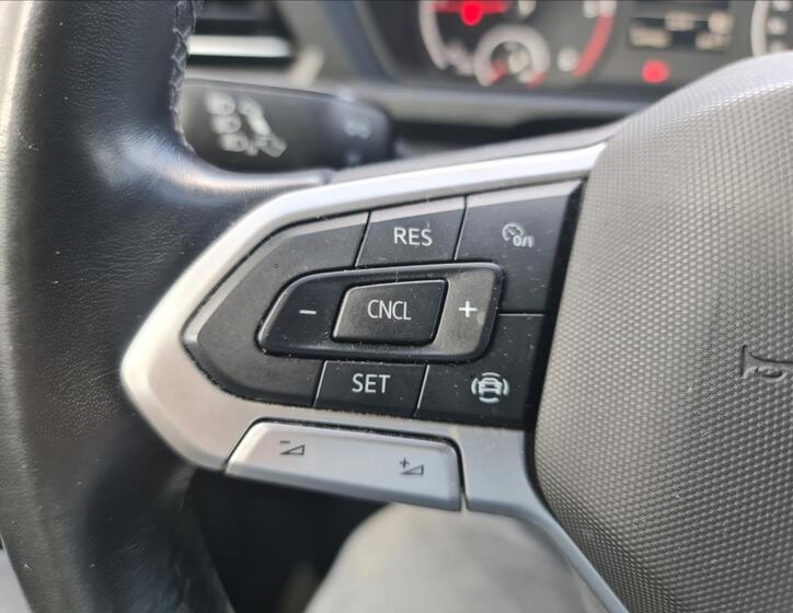 Volkswagen Caddy 18