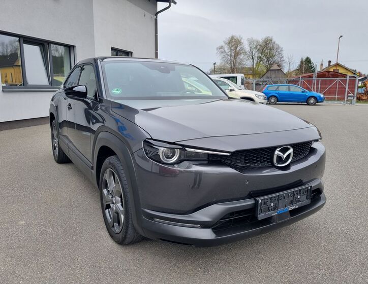 Mazda MX-30 11