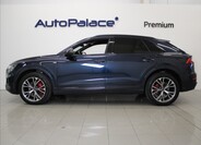 Audi Q8 5