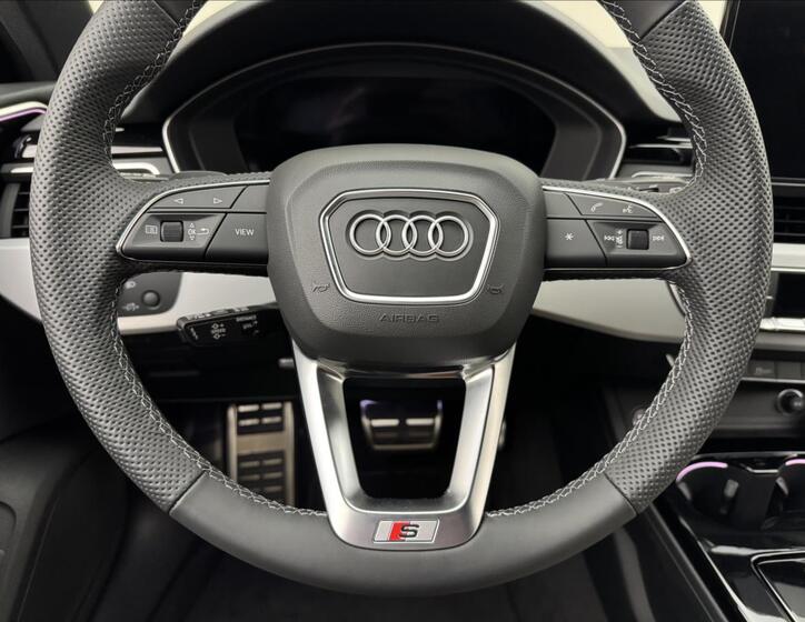 Audi A4 9