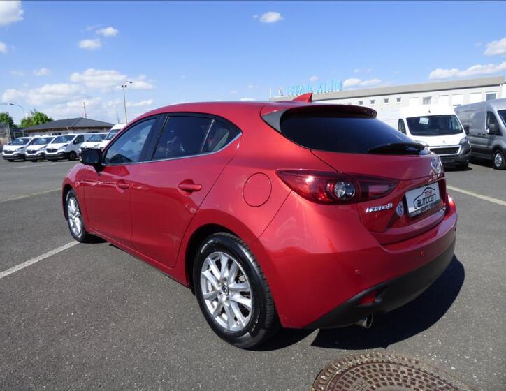 Mazda 3 5