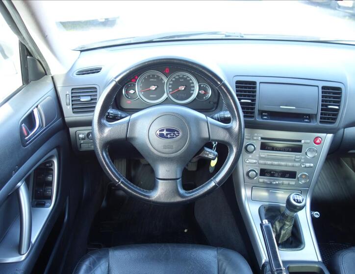 Subaru Legacy 19
