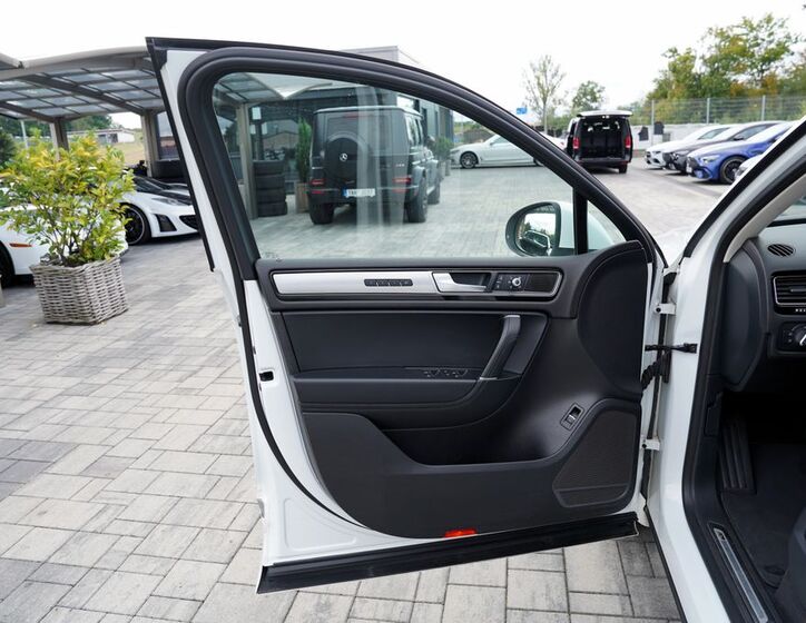 Volkswagen Touareg 17