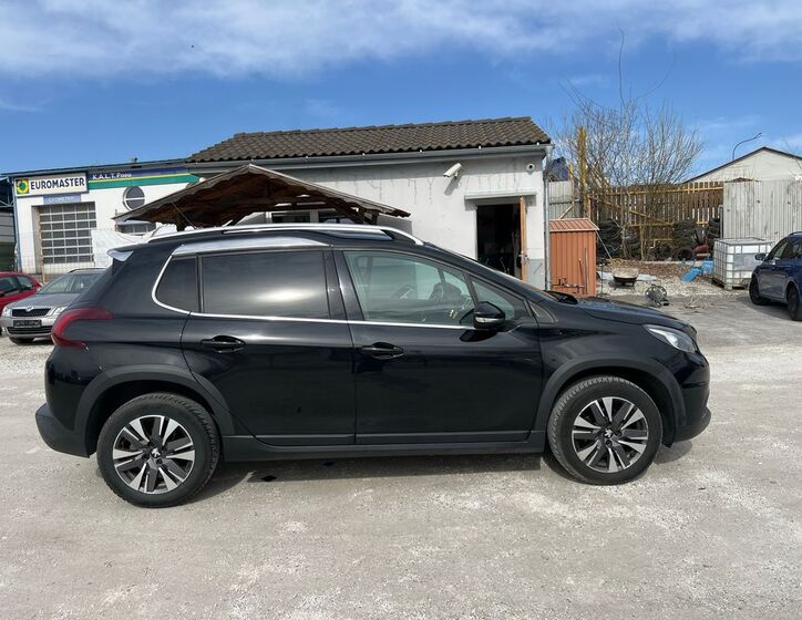 Peugeot 2008 4