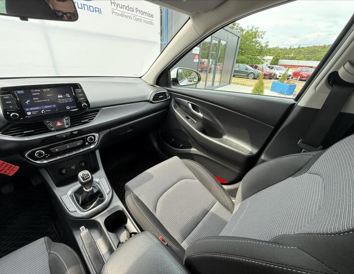 Hyundai i30 18