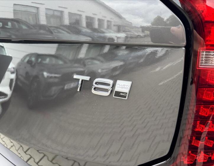 Volvo XC90 13