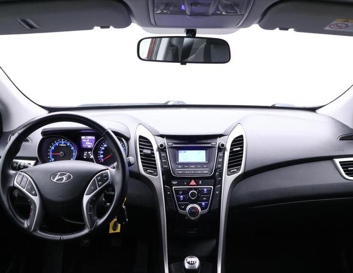 Hyundai i30 21