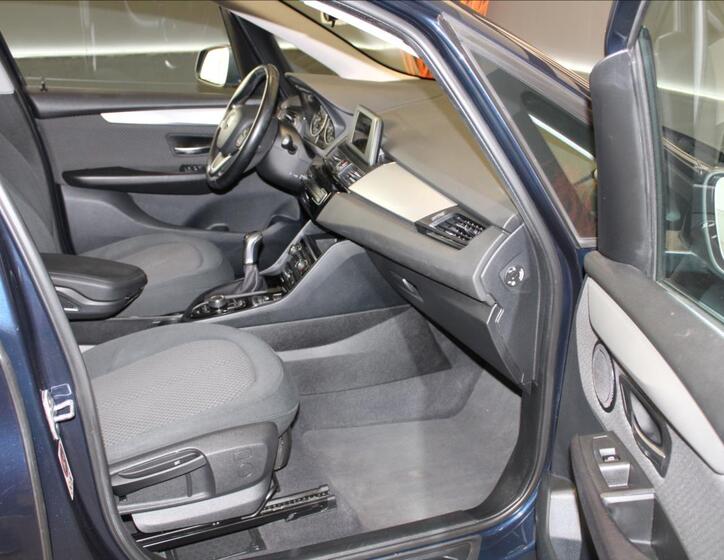 BMW Řada 2 25